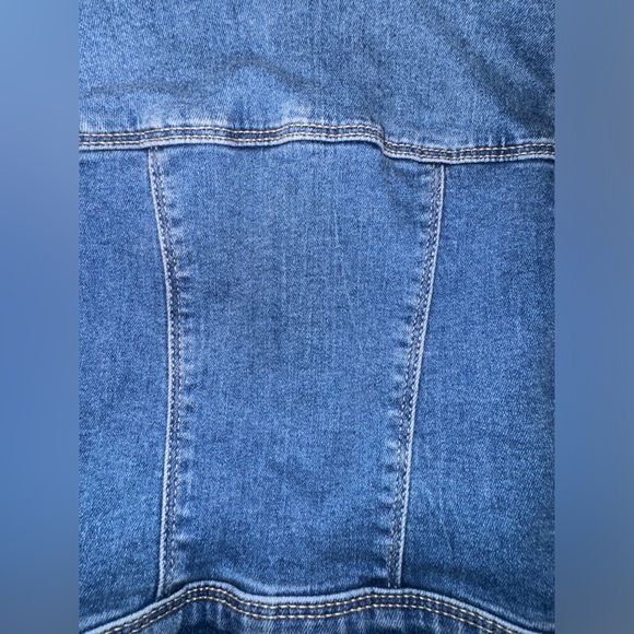 Jumping Beans 2T Denim Jacket - Picture 6 of 6